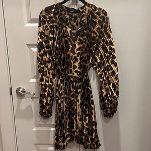 Beulah One Size Leopard Pleated Button Down Dress